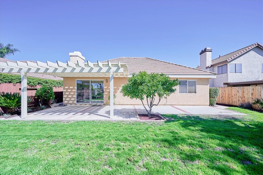 1362 Sunrise Circle N