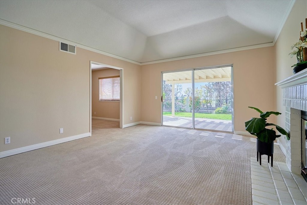 1362 Sunrise Circle N