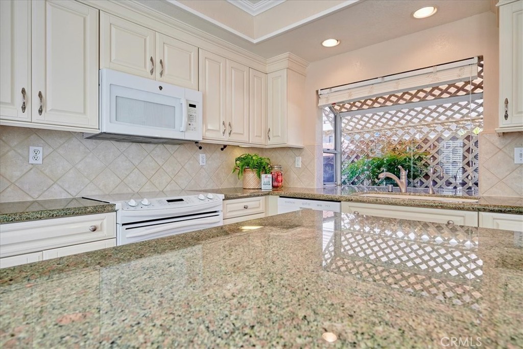 1362 Sunrise Circle N