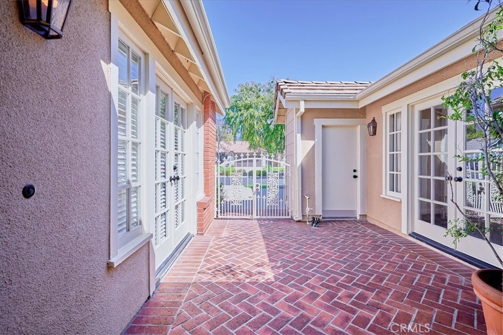 1362 Sunrise Circle N