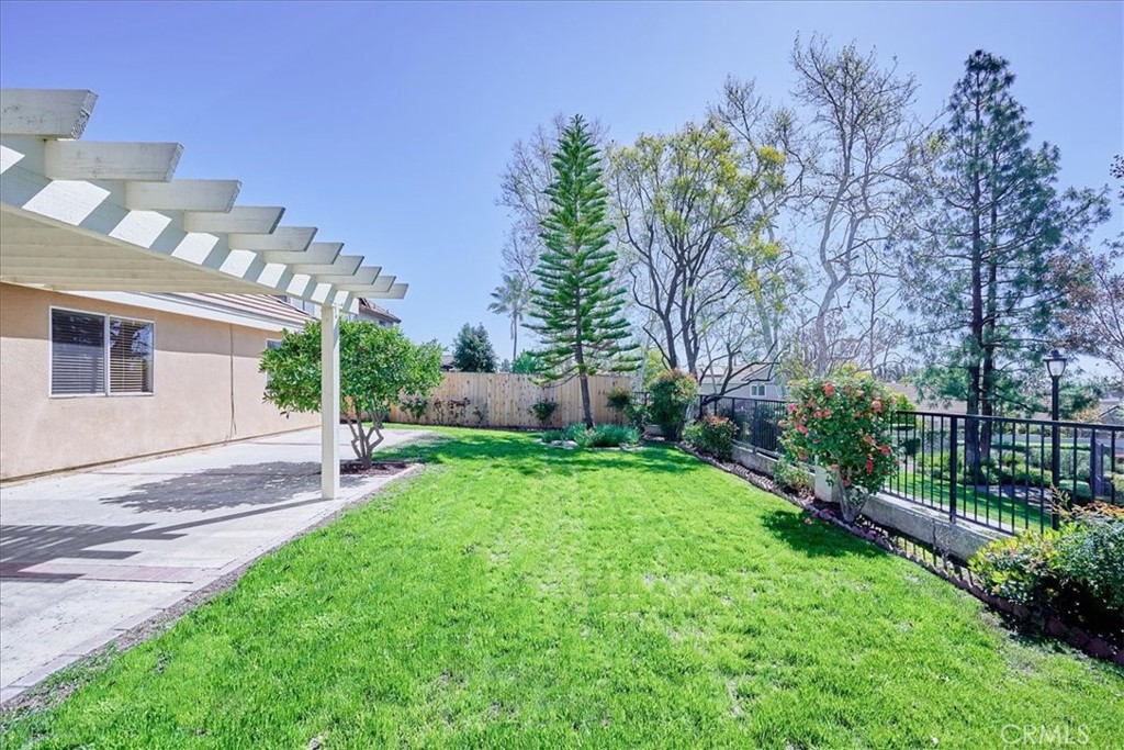 1362 Sunrise Circle N