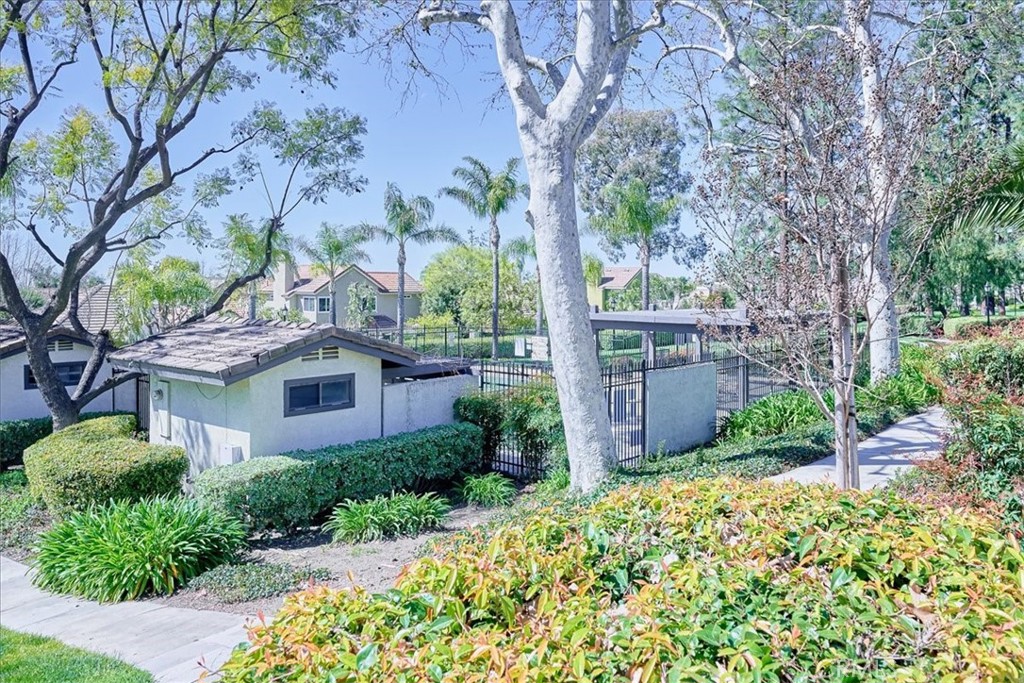 1362 Sunrise Circle N