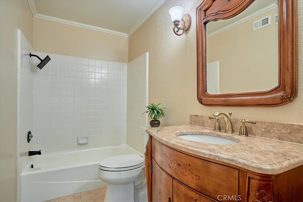 1362 Sunrise Circle N