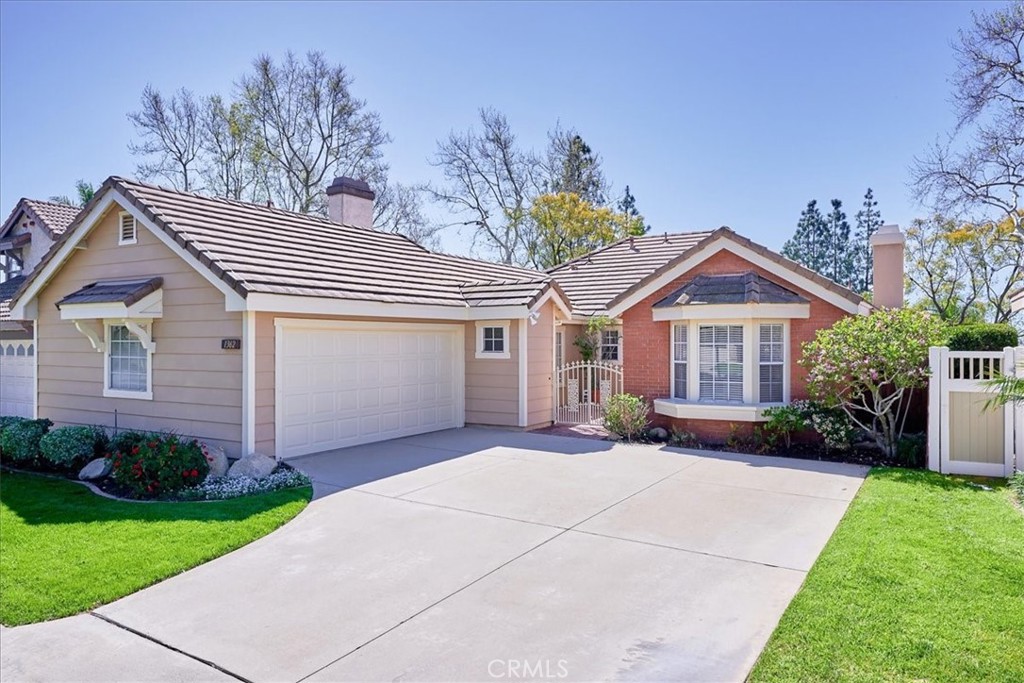 1362 Sunrise Circle N