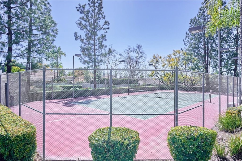 1362 Sunrise Circle N