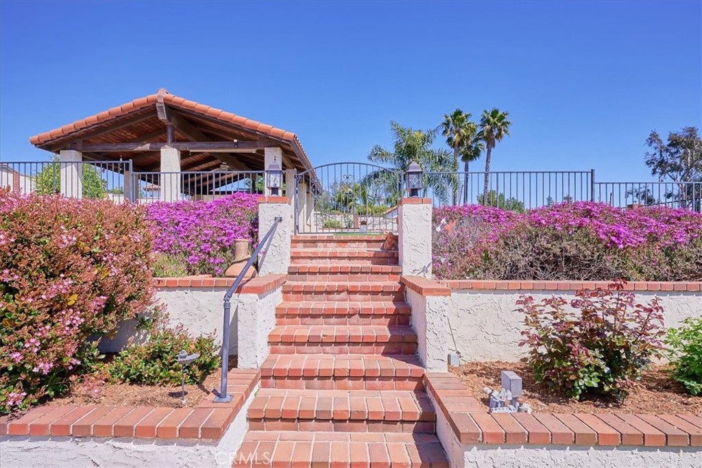 5235 Mayberry Avenue