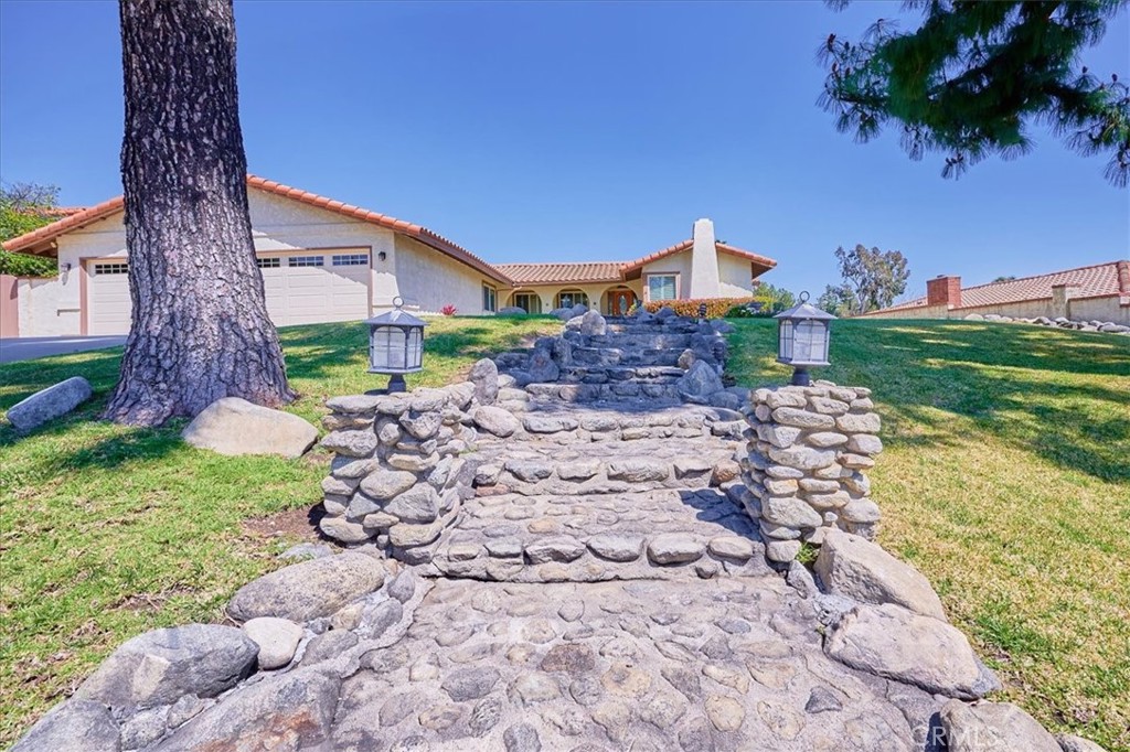 5235 Mayberry Avenue