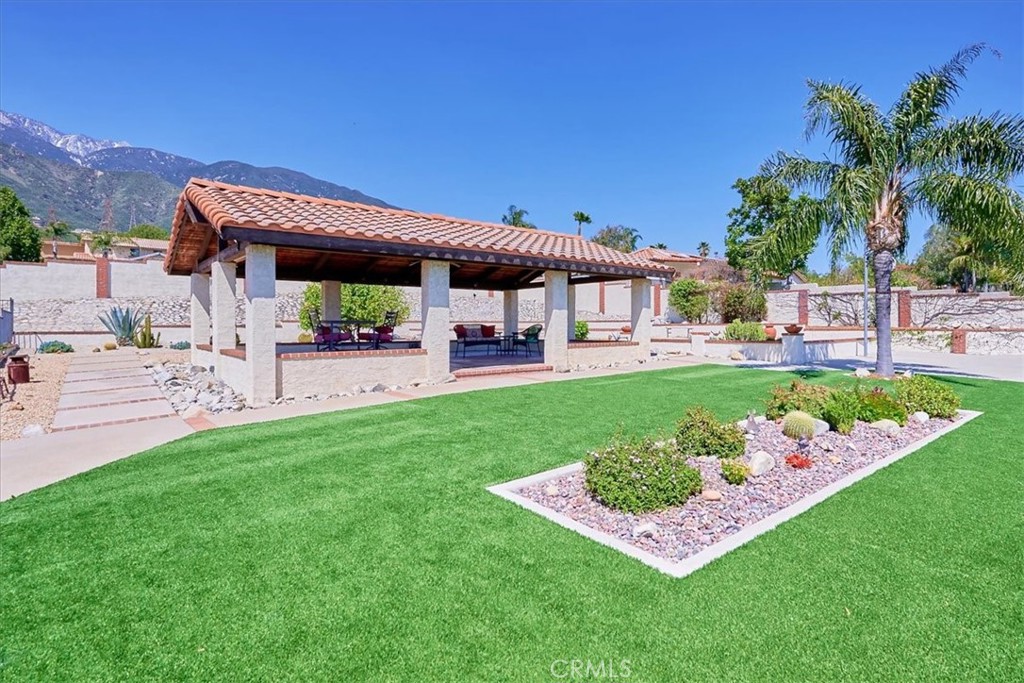 5235 Mayberry Avenue