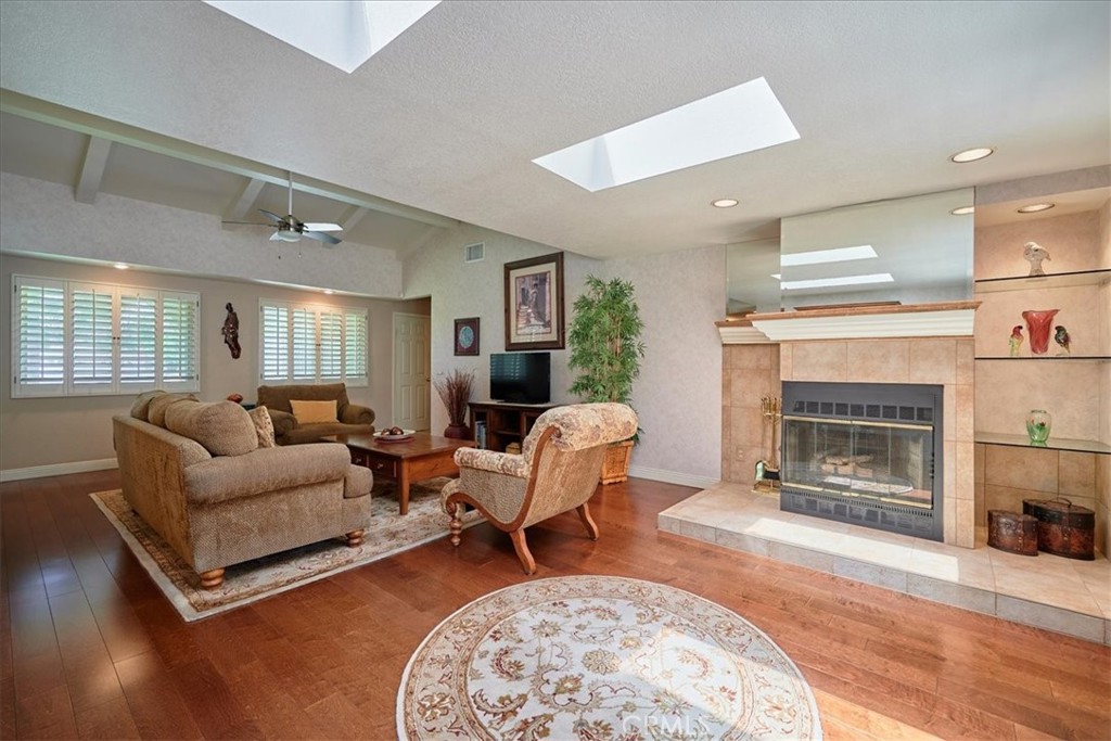 5235 Mayberry Avenue