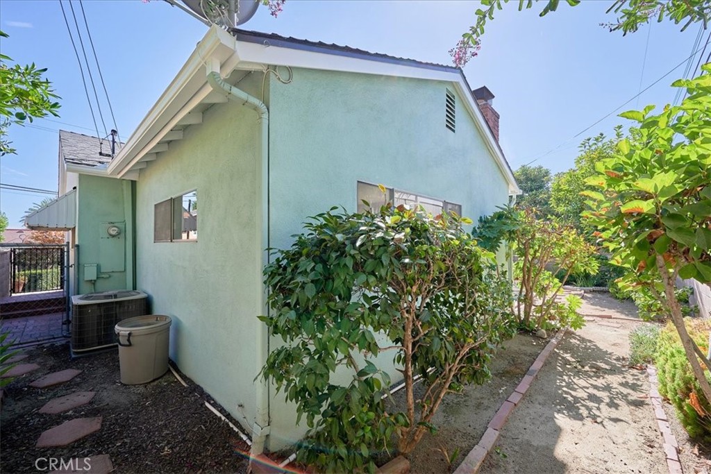 243 E Harrison Avenue