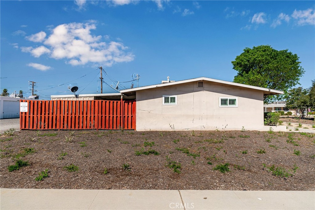 27051 Sun City Boulevard