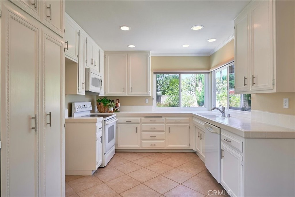 1747 Mulberry Avenue