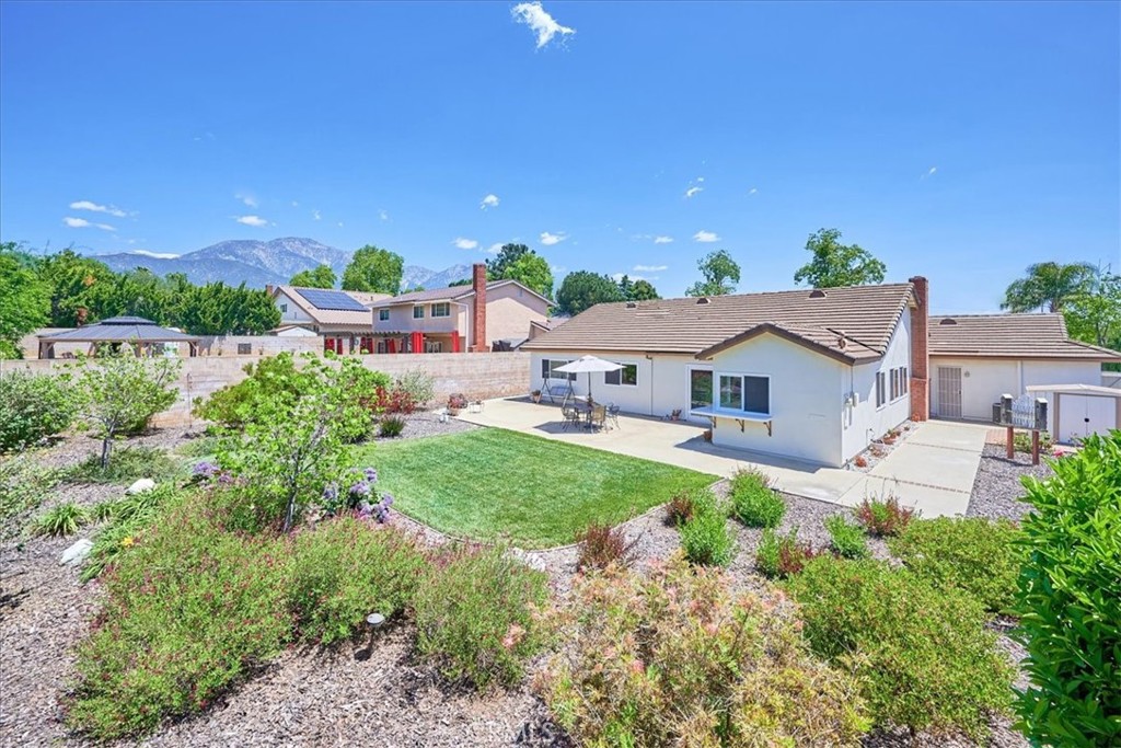 1747 Mulberry Avenue