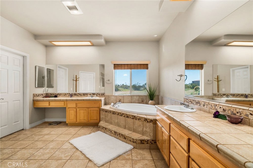 10938 Sunny Vista Road