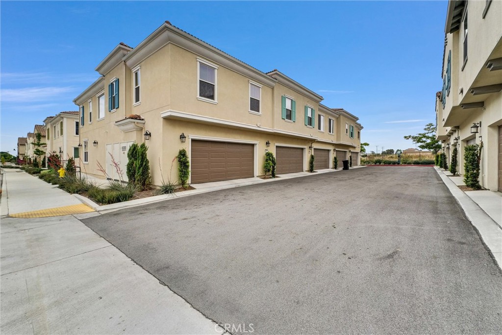 484 N Glenwood Avenue