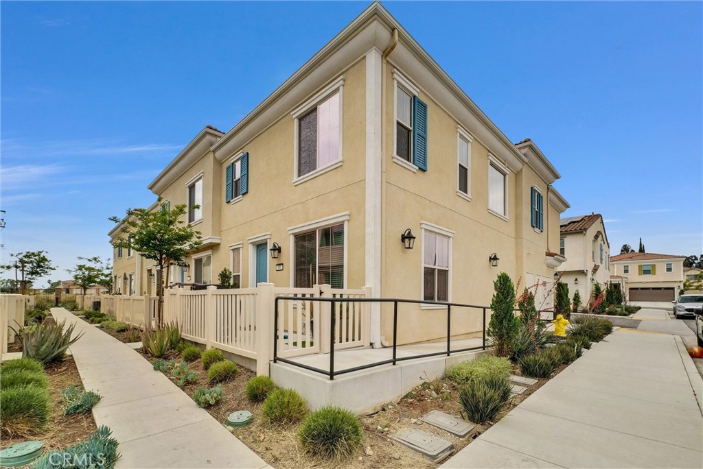 484 N Glenwood Avenue