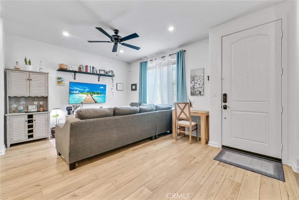 484 N Glenwood Avenue