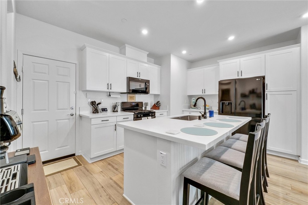 484 N Glenwood Avenue