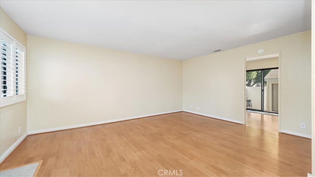 1965 Coulston Street 42