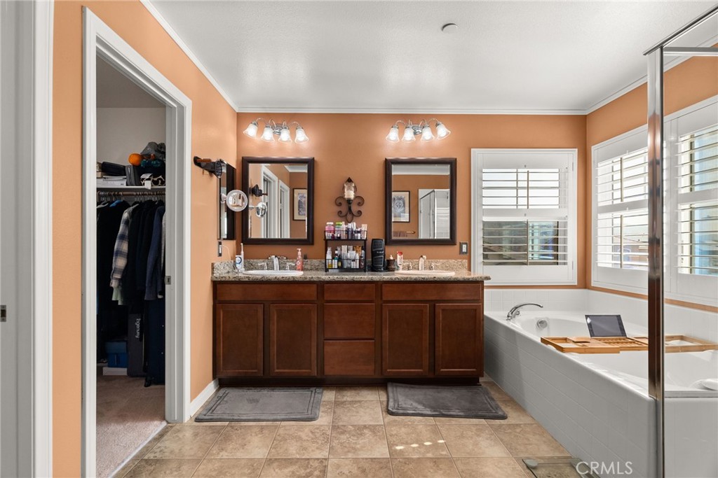 3749 American Elm Road