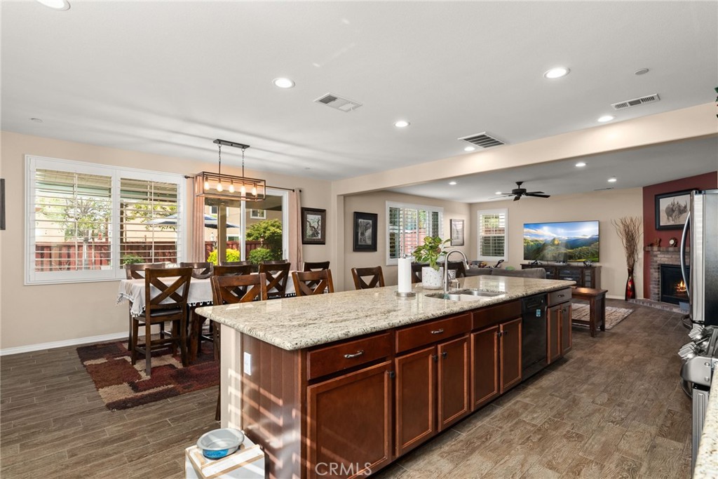 3749 American Elm Road