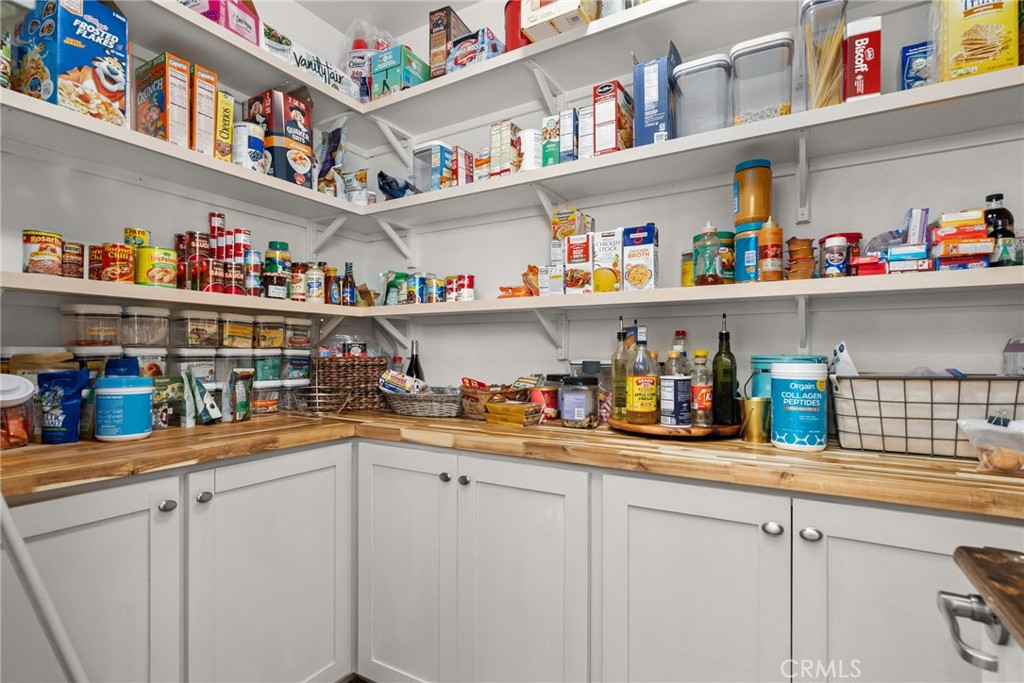 3749 American Elm Road