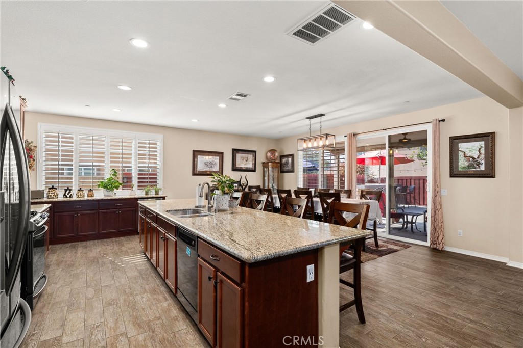 3749 American Elm Road