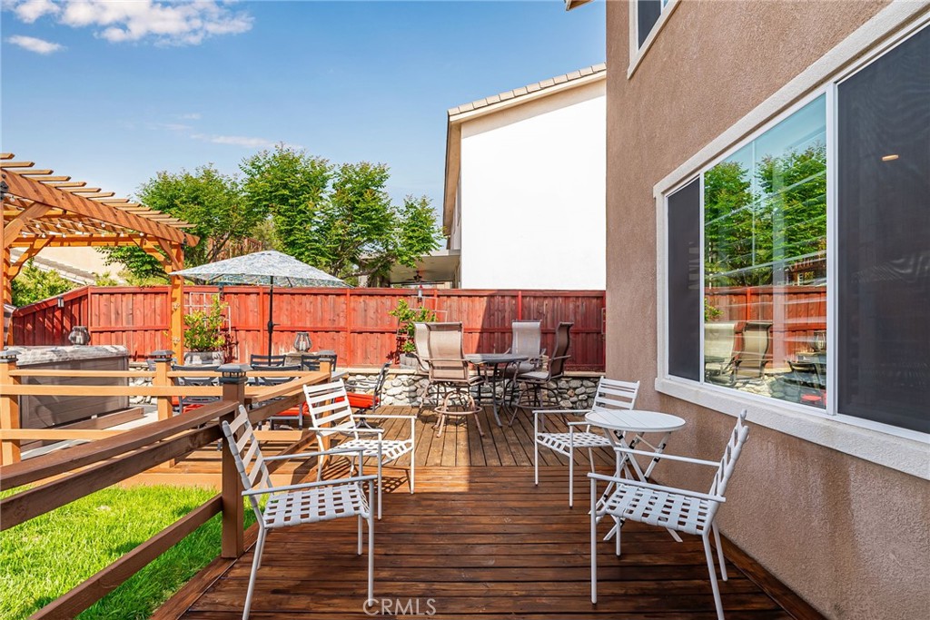 3749 American Elm Road