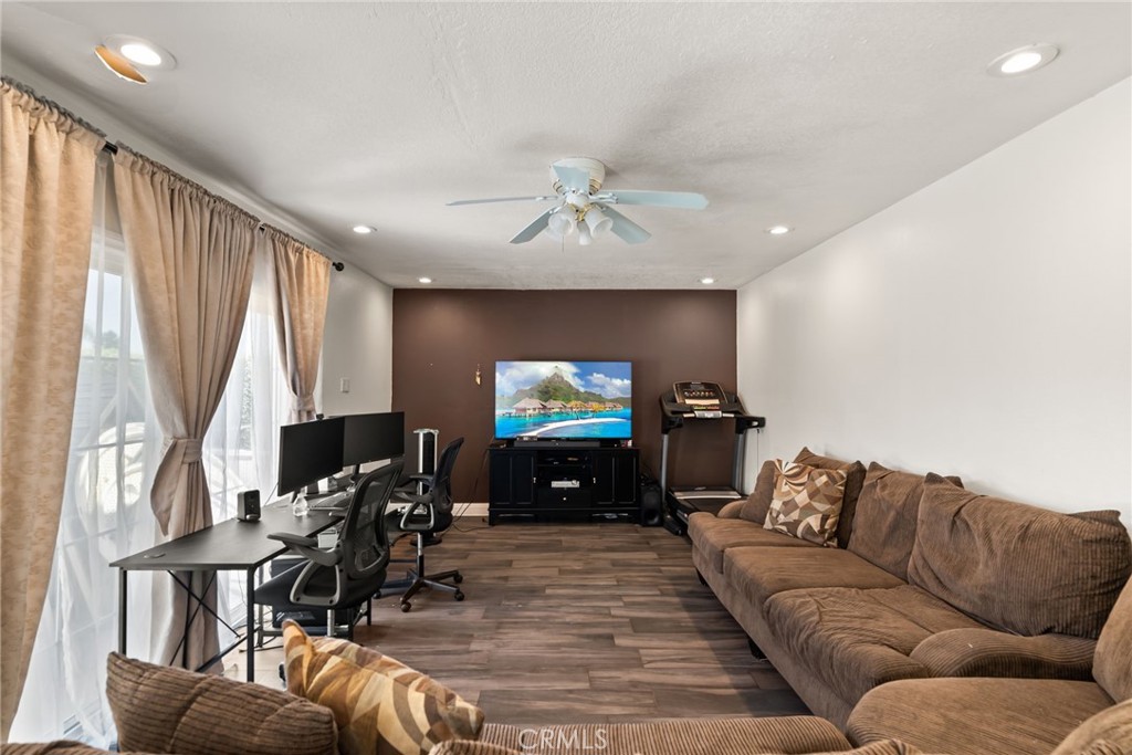 8361 La Colina Drive