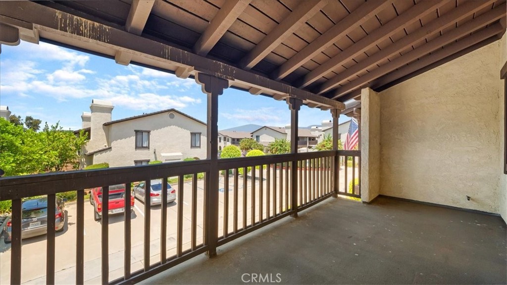 1111 Strawberry Lane 11