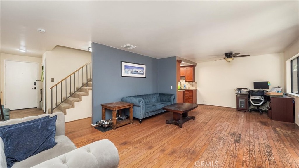 1111 Strawberry Lane 11