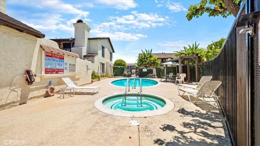 1111 Strawberry Lane 11