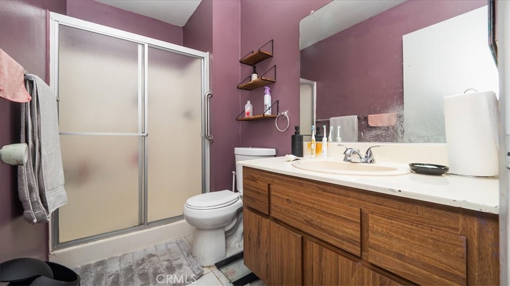 25372 Las Palomas Drive