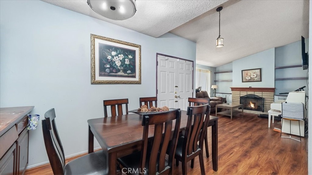 25372 Las Palomas Drive