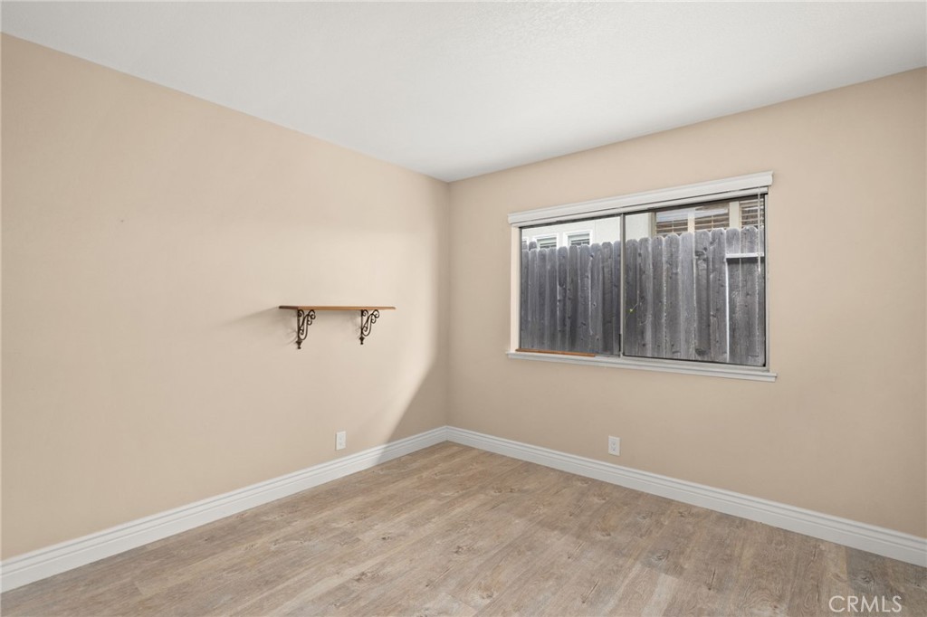 710 W Wedgewood Lane