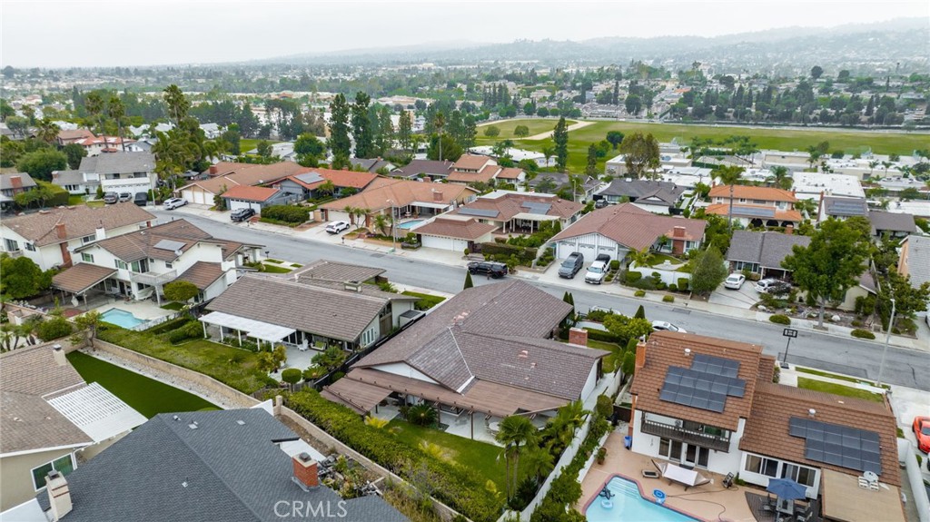 710 W Wedgewood Lane