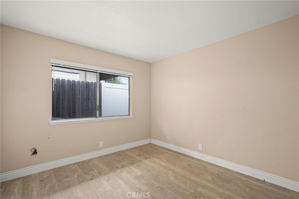 710 W Wedgewood Lane