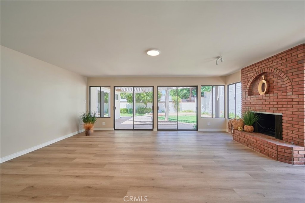 1185 Valley View Avenue