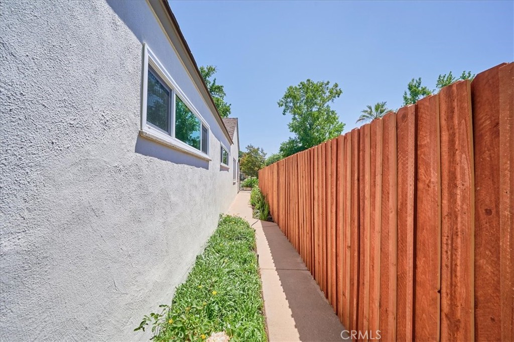 1185 Valley View Avenue