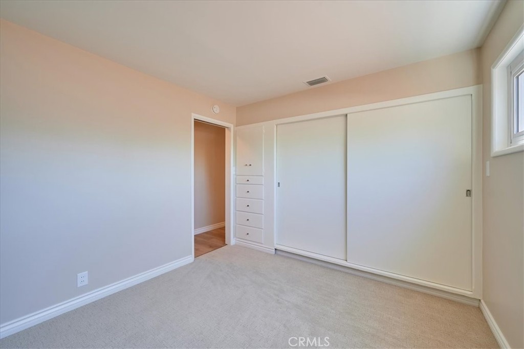 1185 Valley View Avenue