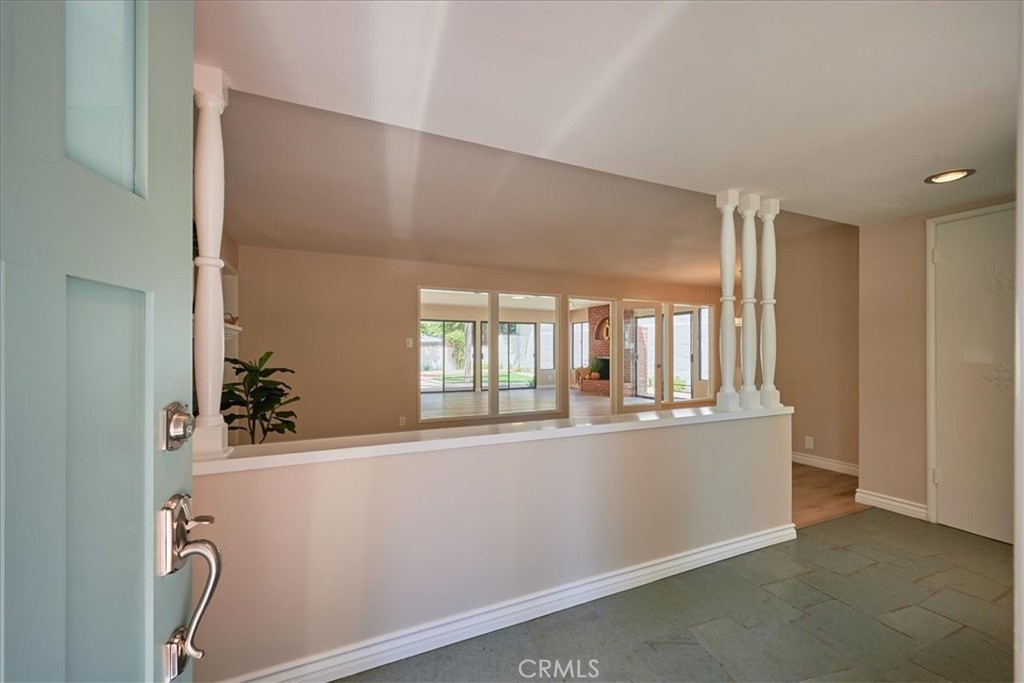 1185 Valley View Avenue