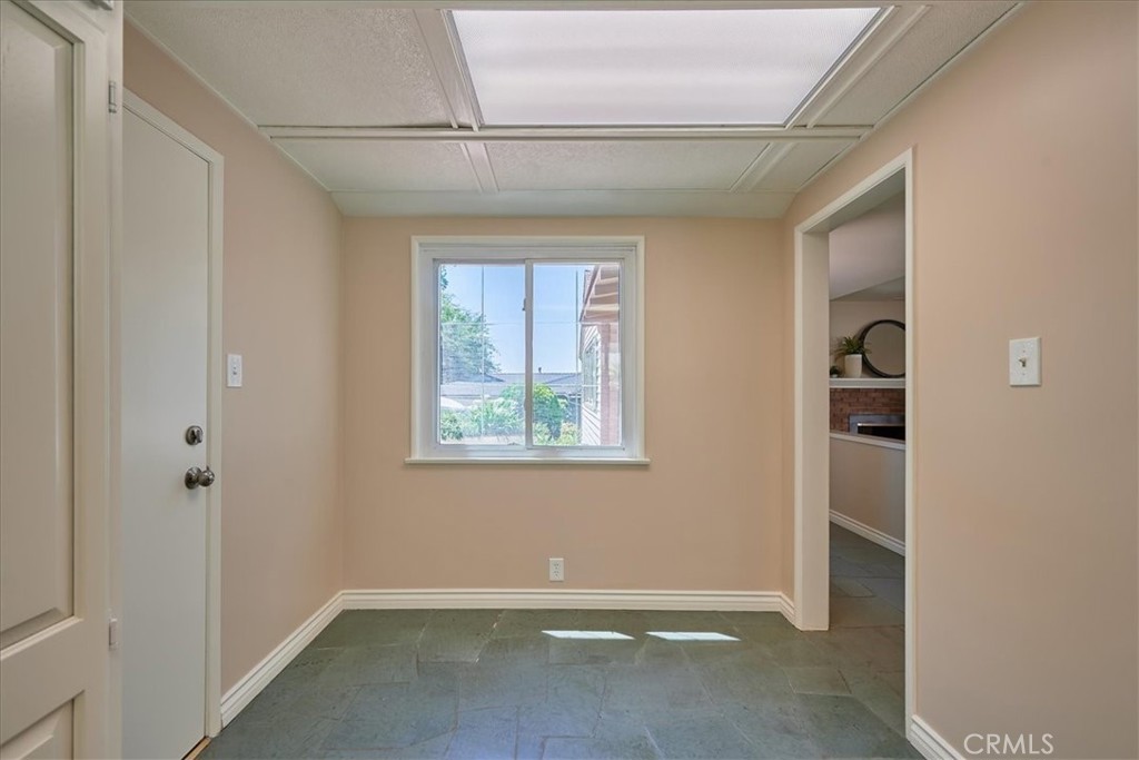 1185 Valley View Avenue