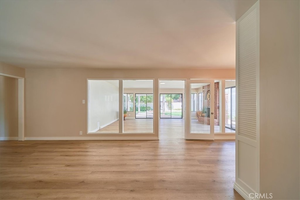 1185 Valley View Avenue