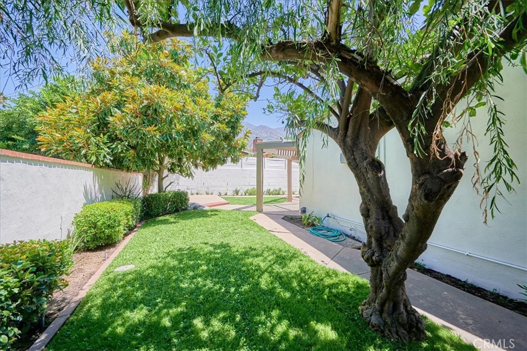 1185 Valley View Avenue