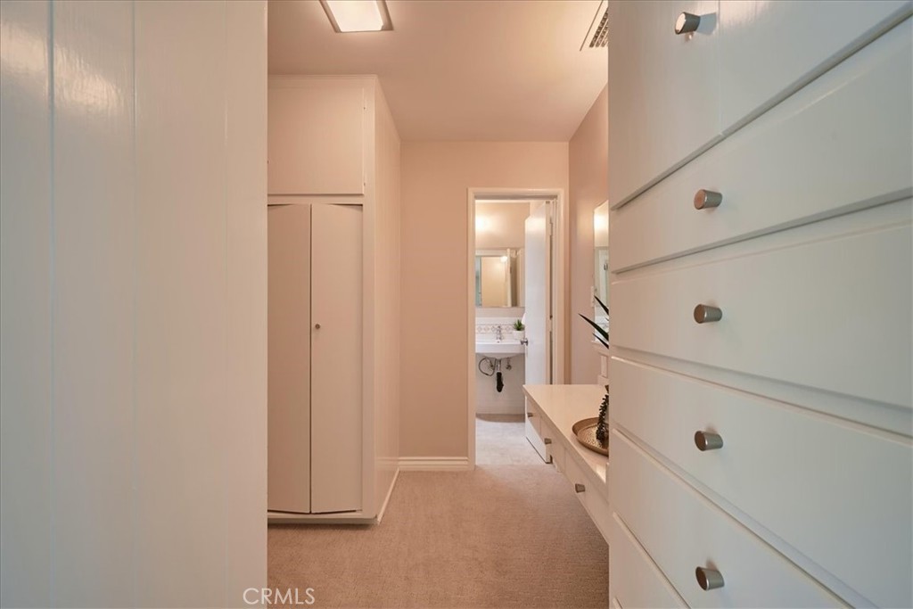 1185 Valley View Avenue