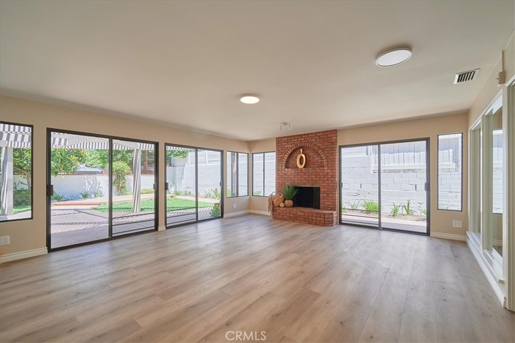 1185 Valley View Avenue