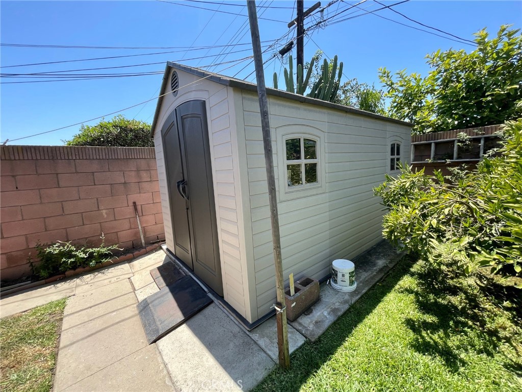 861 Helmsdale Avenue