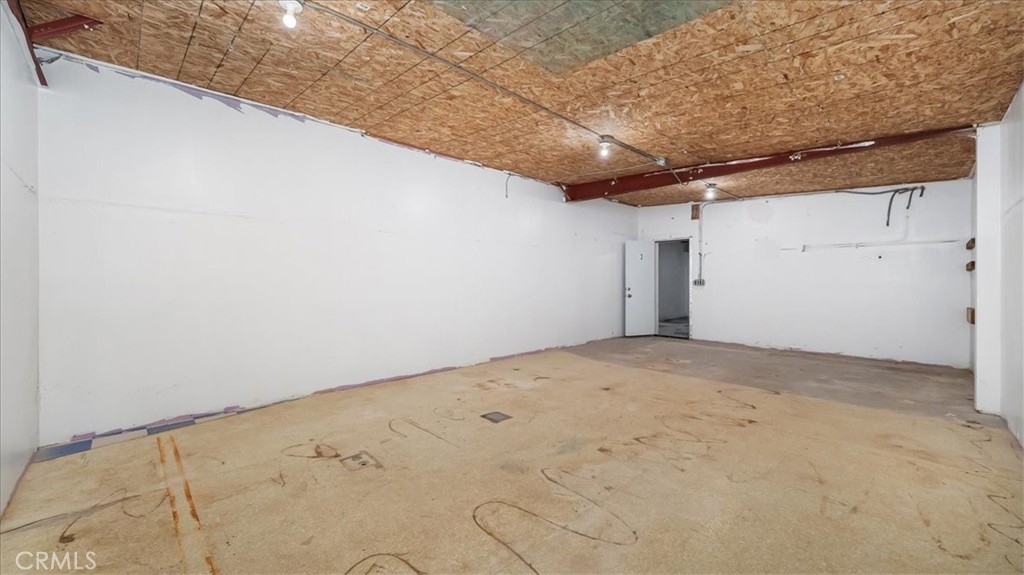 7307 Whittier Avenue