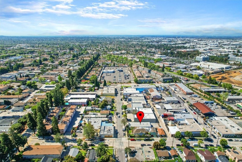 7307 Whittier Avenue