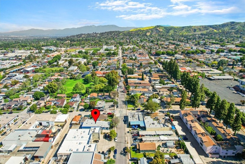 7307 Whittier Avenue